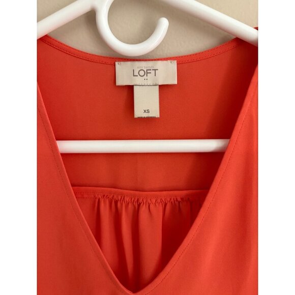 Ann Taylor LOFT Sleeveless V-Neck Tie Shoulder Top in Coral/Orange Size XS - Picture 5 of 11